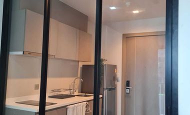 For rent スタジオ condo in Huai Khwang, Bangkok