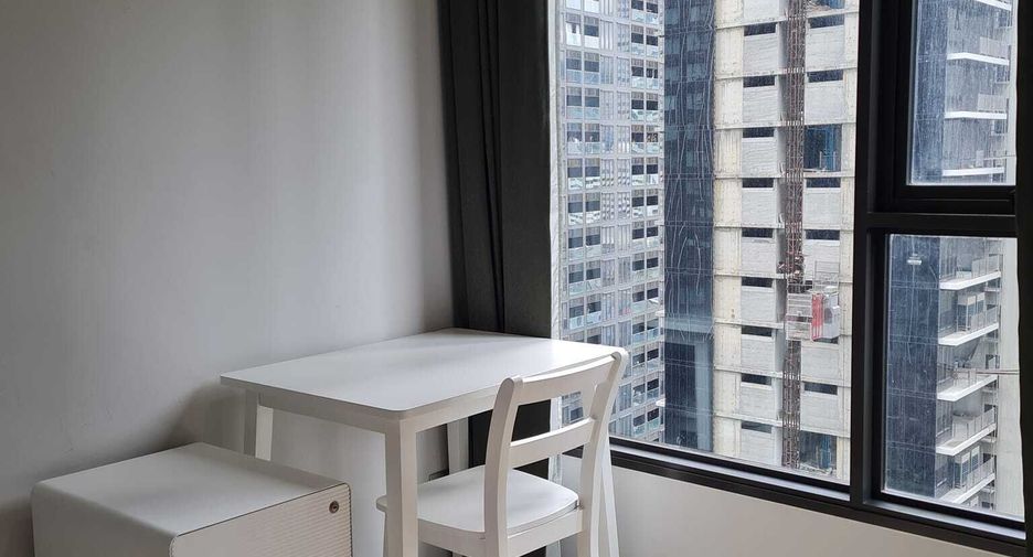 For rent スタジオ condo in Huai Khwang, Bangkok