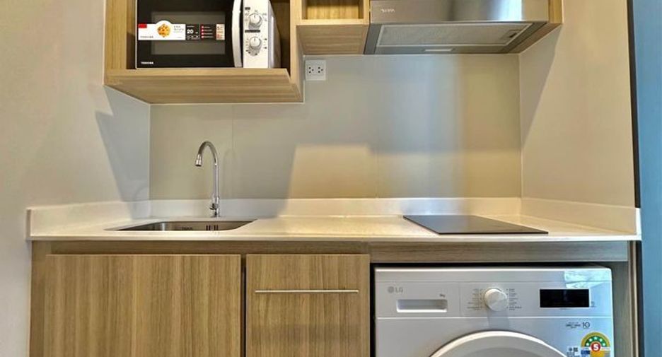 For rent studio condo in Khlong Toei, Bangkok