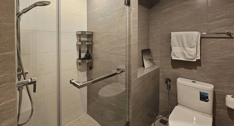 For rent 1 bed condo in Khlong San, Bangkok