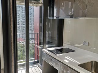 For rent 1 bed condo in Huai Khwang, Bangkok