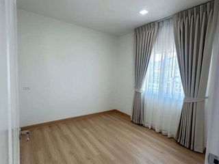 For rent 4 bedrooms house in Mueang Samut Prakan, Samut Prakan