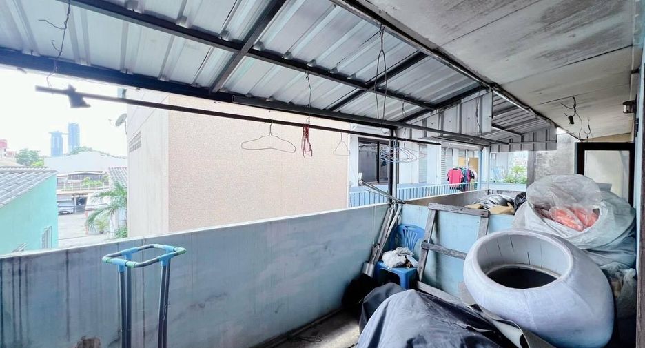 Reihenhaus zum Kauf mit 3 Zimmer in Yan Nawa, Bangkok