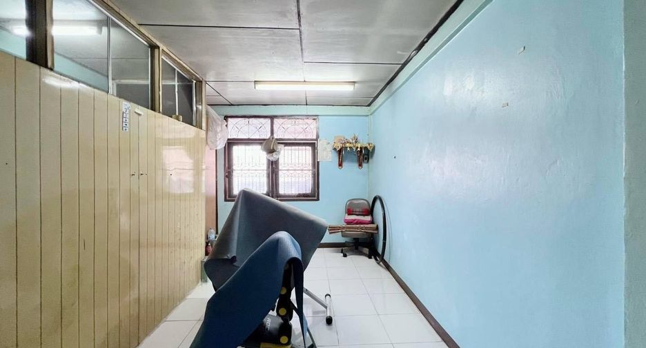 Reihenhaus zum Kauf mit 3 Zimmer in Yan Nawa, Bangkok