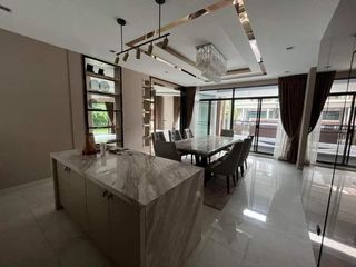 Casa en venta de 5 habitaciones en Saphan Sung, Bangkok
