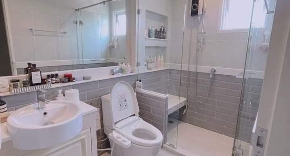 For sale 3 bedrooms house in Khlong Sam Wa, Bangkok
