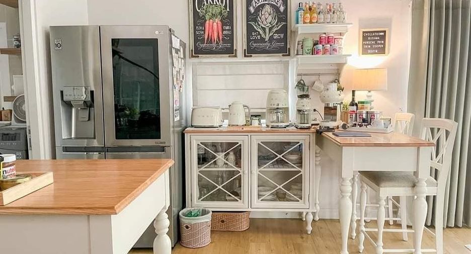 For sale 3 bedrooms house in Khlong Sam Wa, Bangkok