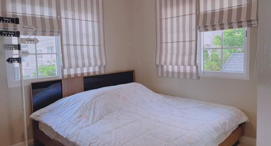 For sale 3 bedrooms house in Khlong Sam Wa, Bangkok