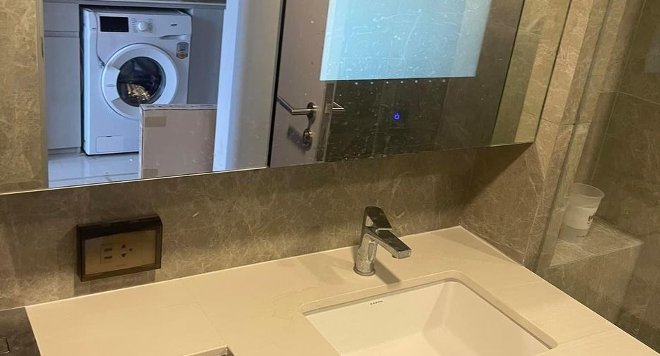 For rent 1 bed condo in Huai Khwang, Bangkok