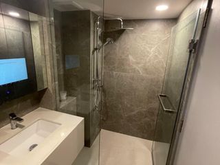 For rent 1 bed condo in Huai Khwang, Bangkok