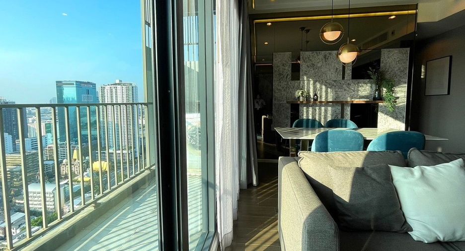 For rent 2 bedrooms condo in Watthana, Bangkok