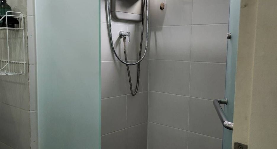 For sale and for rent 2 bedrooms condo in Huai Khwang, Bangkok