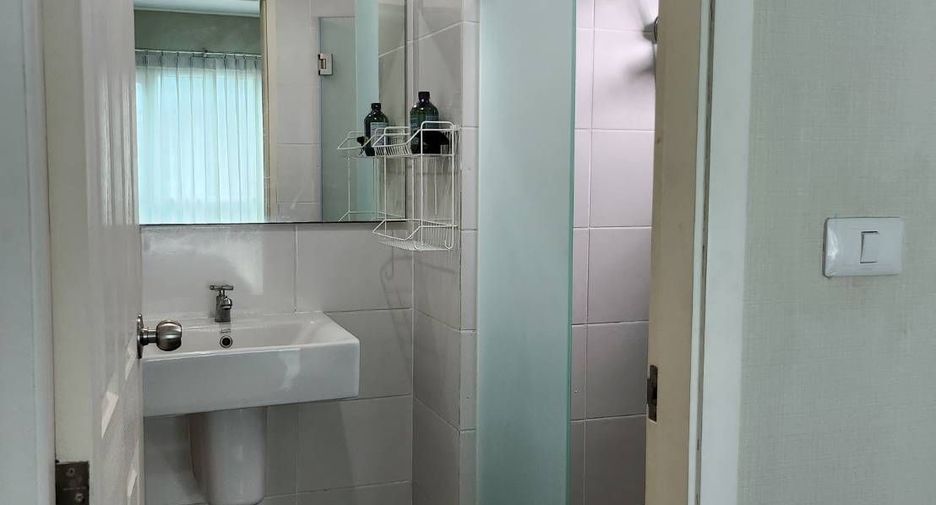 For sale and for rent 2 bedrooms condo in Huai Khwang, Bangkok
