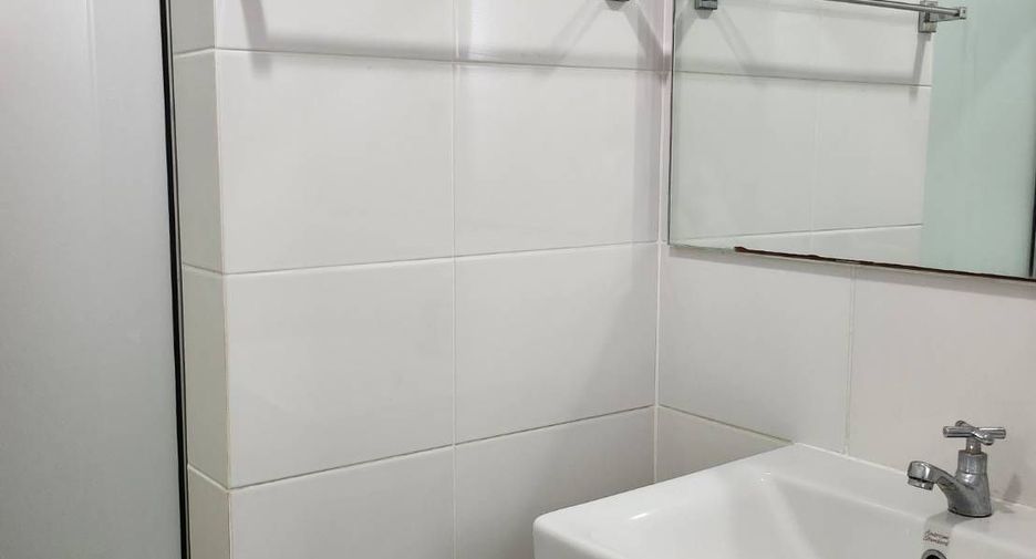 For sale and for rent 2 bedrooms condo in Huai Khwang, Bangkok