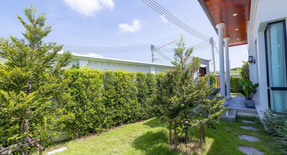 For sale 2 bedrooms villa in Mueang Phuket, Phuket