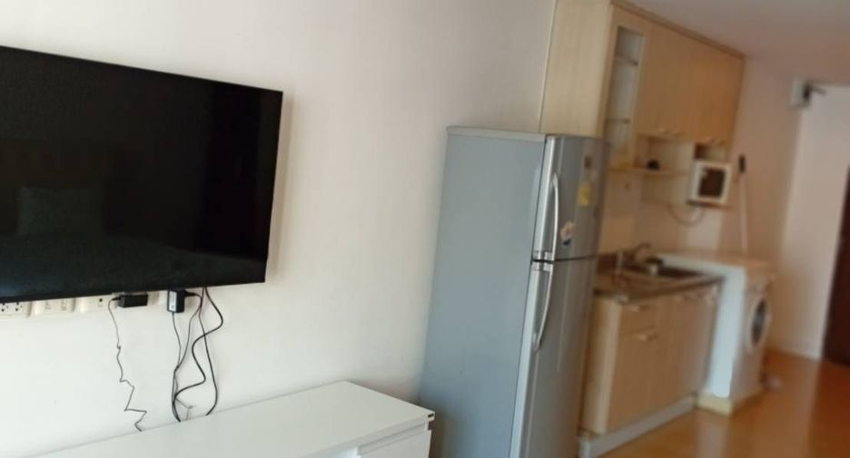 For rent studio condo in Khlong Toei, Bangkok