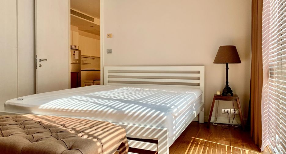 For rent 1 bed condo in Khlong Toei, Bangkok