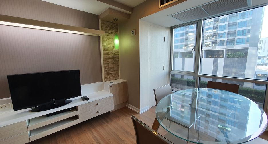 À louer 2 chambres condo à Khlong Toei, Bangkok