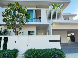 À louer 4 chambres maison à Bang Phli, Samut Prakan