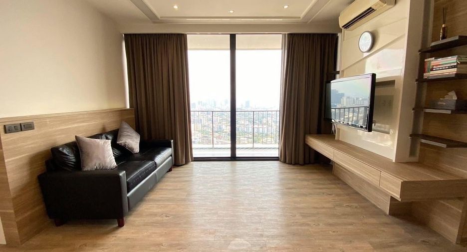 For rent 2 bedrooms condo in Chatuchak, Bangkok