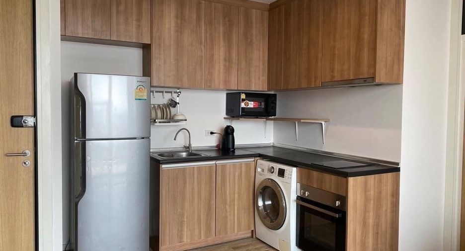 For rent 2 bedrooms condo in Chatuchak, Bangkok