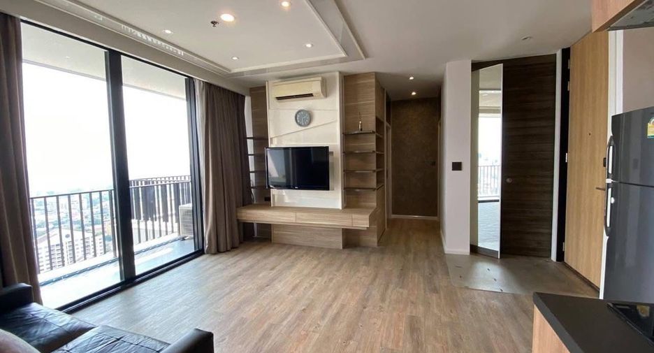 For rent 2 bedrooms condo in Chatuchak, Bangkok