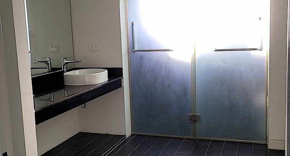 For sale 3 bedrooms townhouse in Min Buri, Bangkok