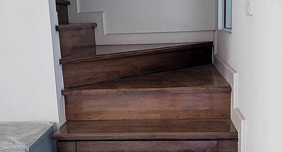 For sale 3 bedrooms townhouse in Min Buri, Bangkok