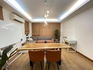 Reihenhaus zur Miete mit 4 Zimmer in Huai Khwang, Bangkok
