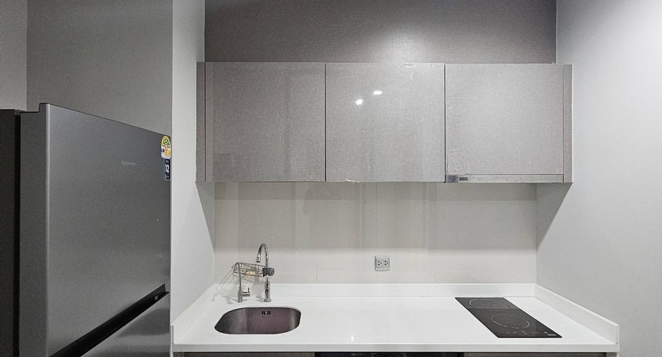 For rent 1 bed condo in Huai Khwang, Bangkok