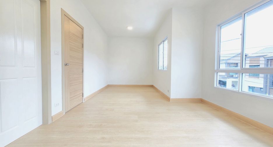 For sale 3 ベッドルーム house in Bang Sao Thong, Samut Prakan