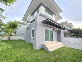Haus zum Kauf mit 3 Zimmer in Bang Sao Thong, Samut Prakan