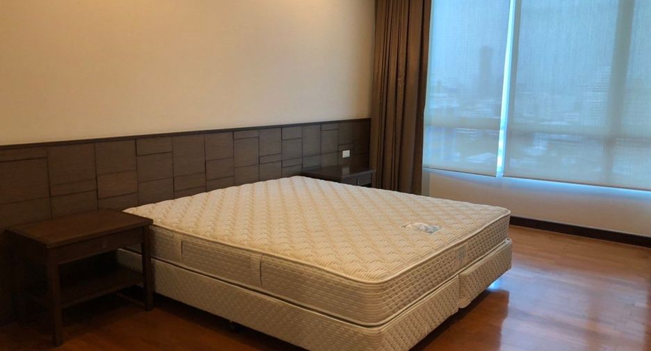 ให้เช่า 3 ห้องนอน คอนโด ใน วัฒนา, กรุงเทพฯ