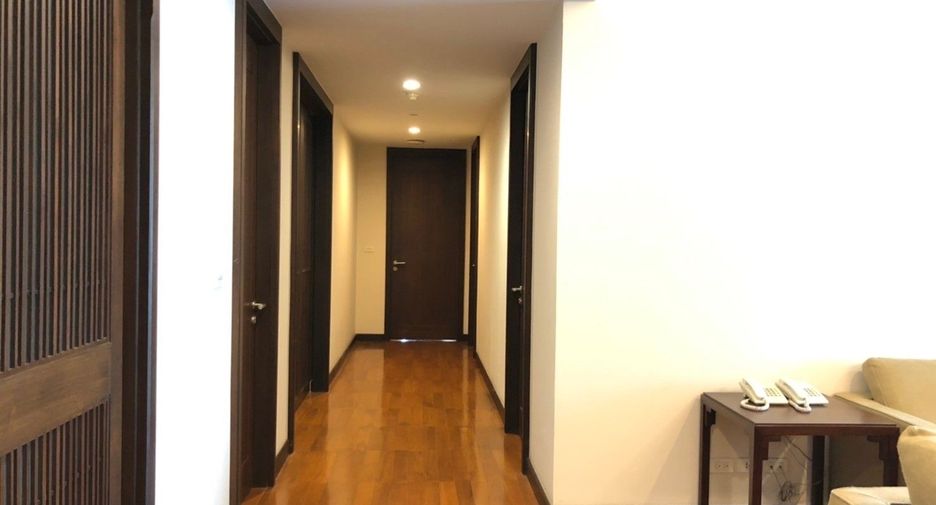 ให้เช่า 3 ห้องนอน คอนโด ใน วัฒนา, กรุงเทพฯ