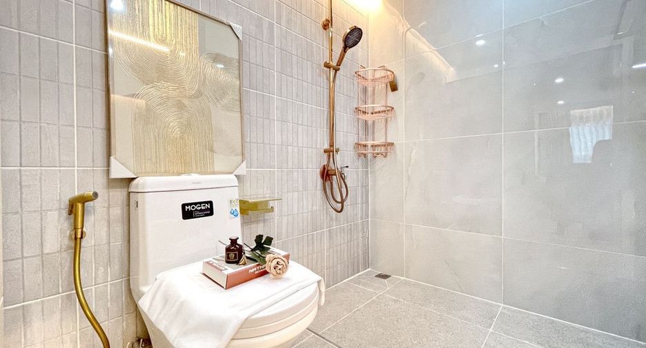For sale 1 bed condo in Watthana, Bangkok