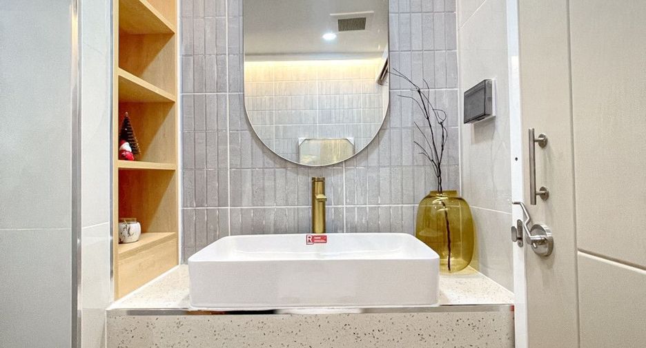 For sale 1 bed condo in Watthana, Bangkok