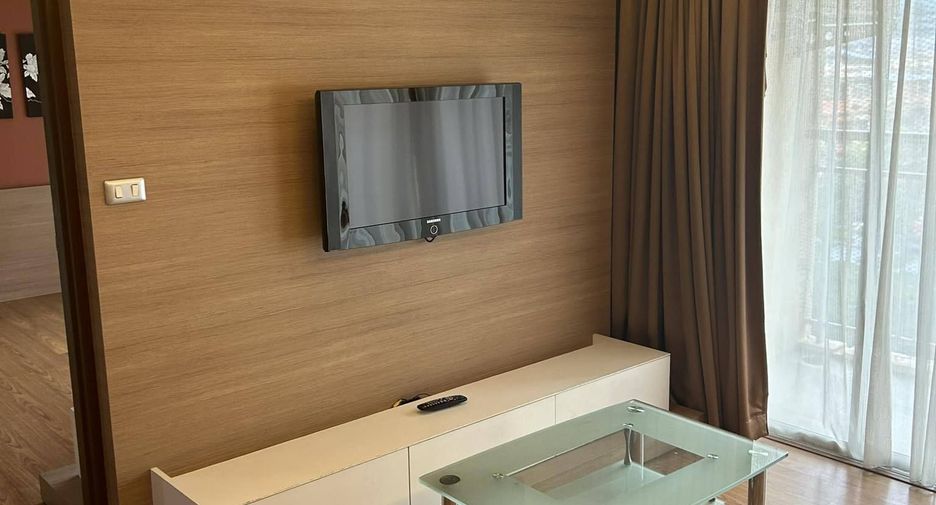 For rent 2 bedrooms condo in Bang Na, Bangkok