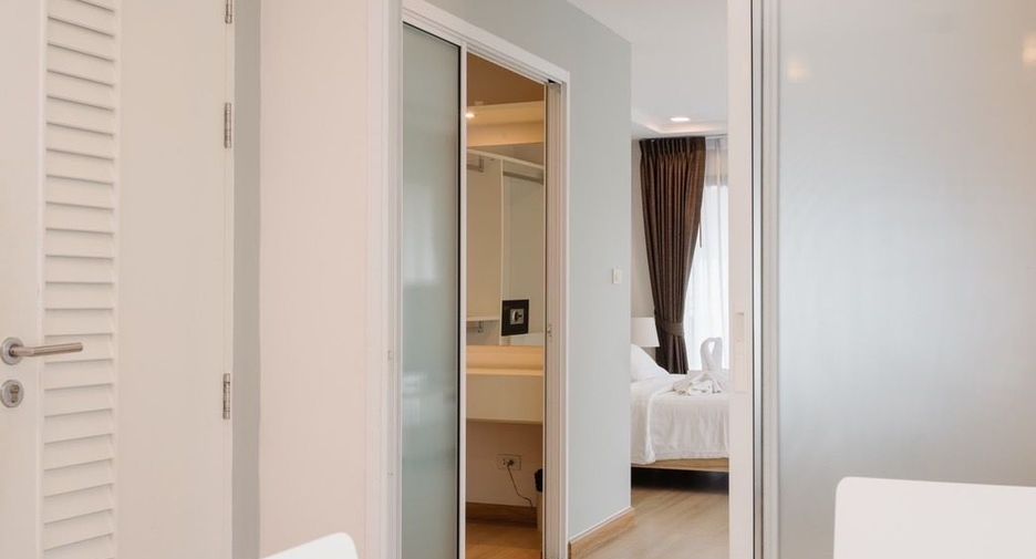 For sale 28 bedrooms hotel in Bang Rak, Bangkok