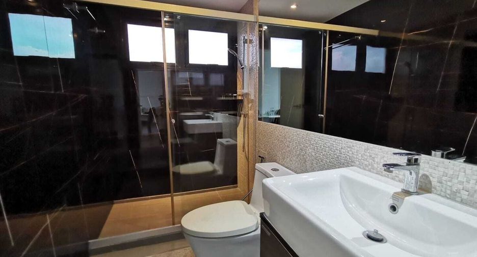 For sale 2 bedrooms condo in Bang Khen, Bangkok
