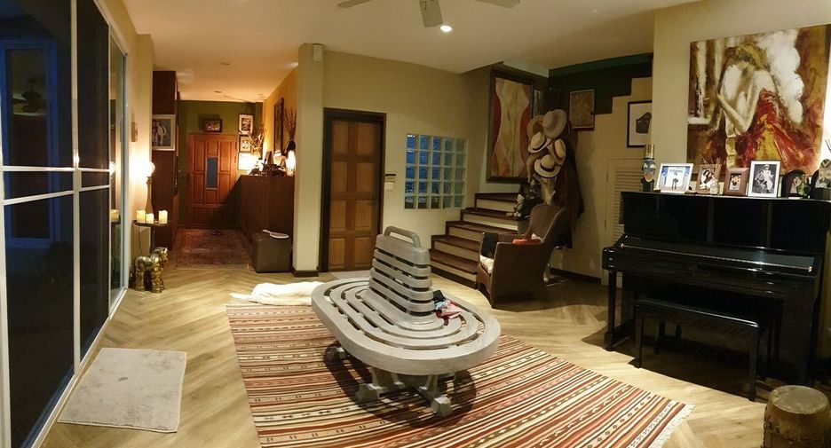 Haus zum Kauf mit 3 Zimmer in Bang Khen, Bangkok