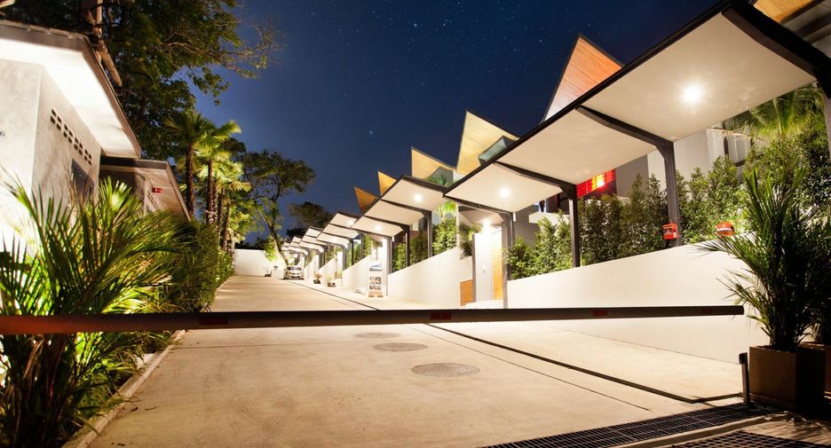 For rent 3 bedrooms villa in Mueang Phuket, Phuket