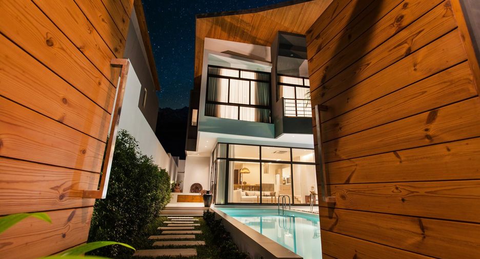 For rent 3 bedrooms villa in Mueang Phuket, Phuket