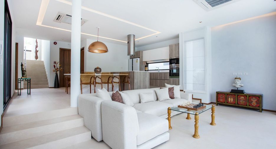 For rent 3 bedrooms villa in Mueang Phuket, Phuket