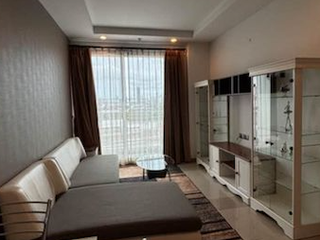 Продажа и аренда 1 кровать кондо в Хуаи Кхщанг, Бангкок