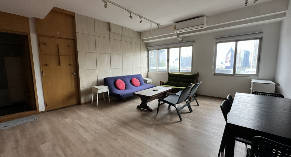 For rent 1 bed condo in Watthana, Bangkok