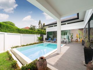 For sale 2 bedrooms villa in Mueang Phuket, Phuket