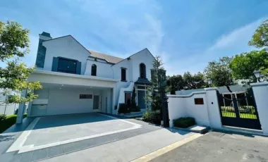 For sale 4 bedrooms house in Saphan Sung, Bangkok