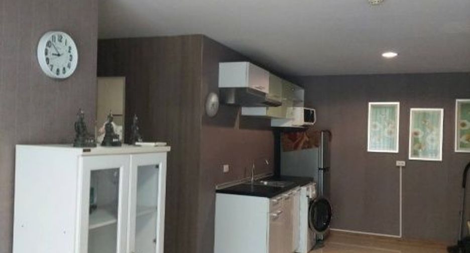 For sale 2 bedrooms condo in Phra Khanong, Bangkok