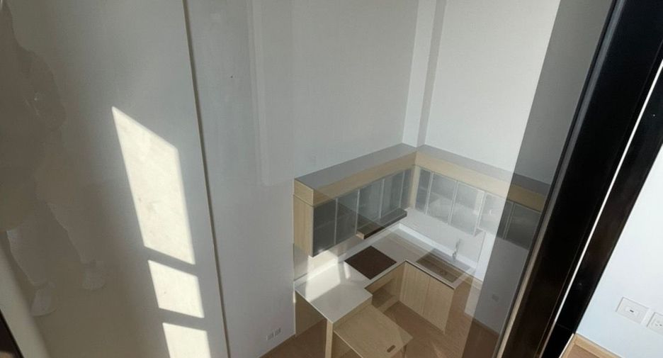 À vendre et à louer 2 chambres condo à Watthana, Bangkok