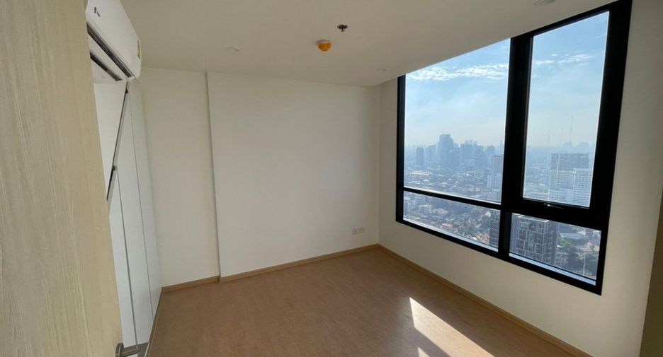 À vendre et à louer 2 chambres condo à Watthana, Bangkok